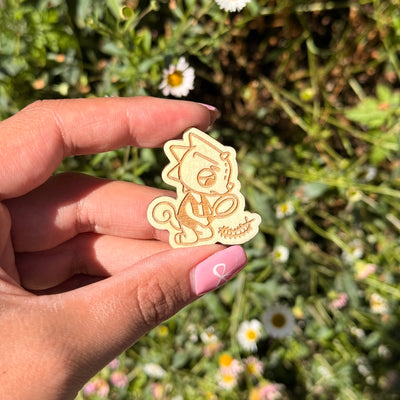 Pin KAMILO